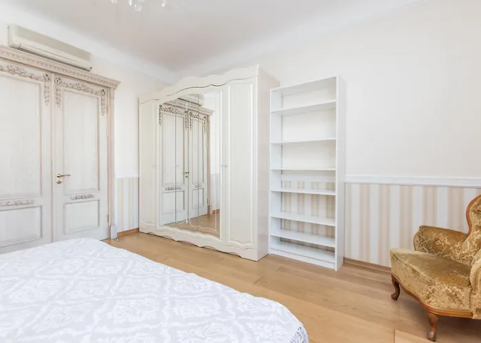 Old Town Superior Business 公寓 *