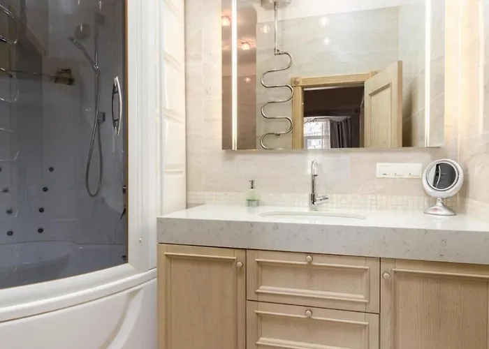 Old Town Superior Business *