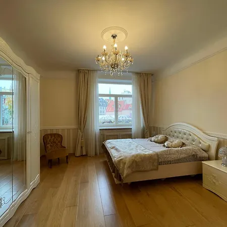 Old Town Superior Business Lägenhet